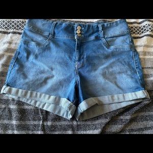 Wallflower Jean Shorts